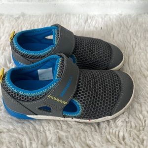 Merrell Bare Steps water shoes. Toddler boy size 10.